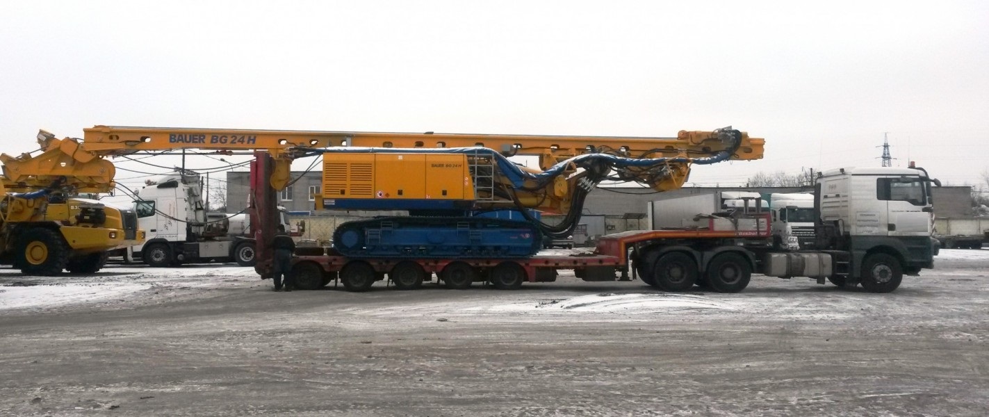 Перевозка буровой установки в компании АТП-1020